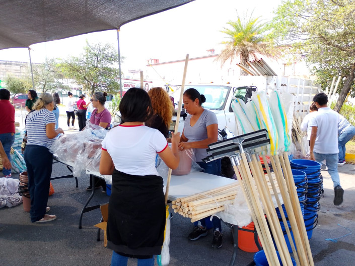 Reafirma Alcalde Carlos Peña Ortiz compromiso de ayudar a las familias