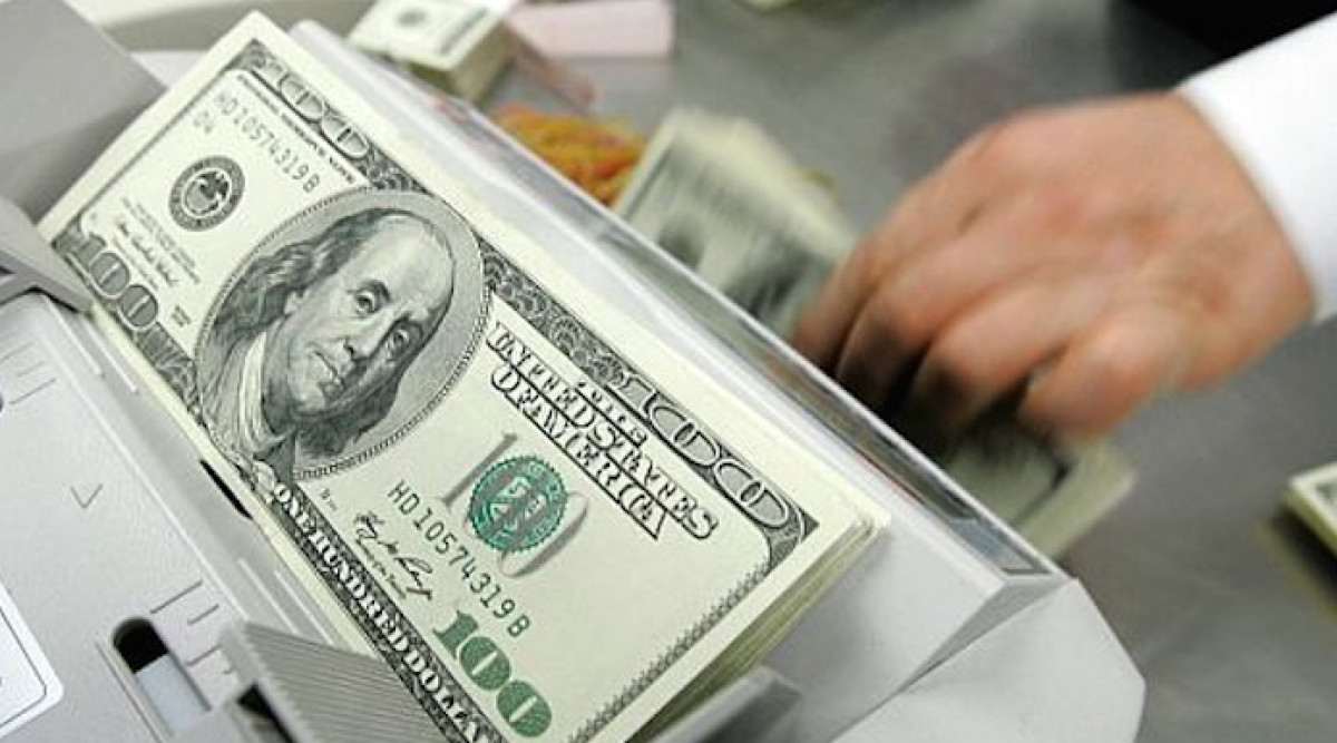 Dólar cierra jornada en 19.18 pesos a la venta en bancos