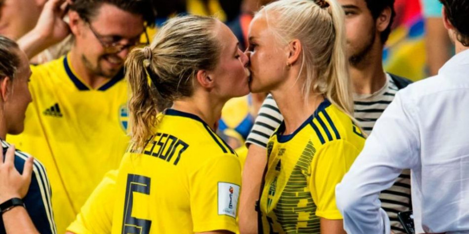 El conmovedor beso en el Mundial Femenil