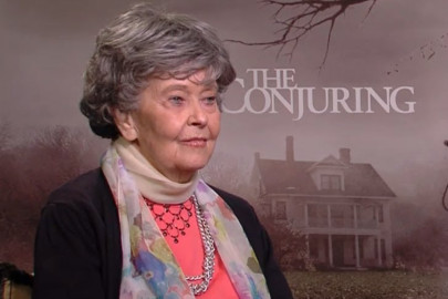 Muere Lorraine Warren, la mujer que inspiró la saga de “El Conjuro”