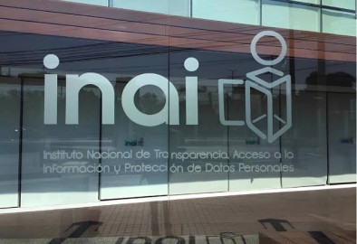 Secretaría Anticorrupción toma edificio del INAI