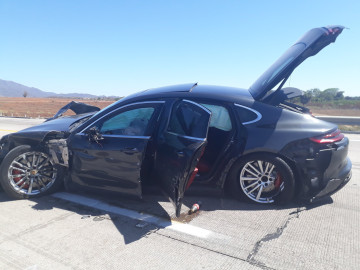 Pancho Barraza sufre accidente automovilísitco, sale ileso