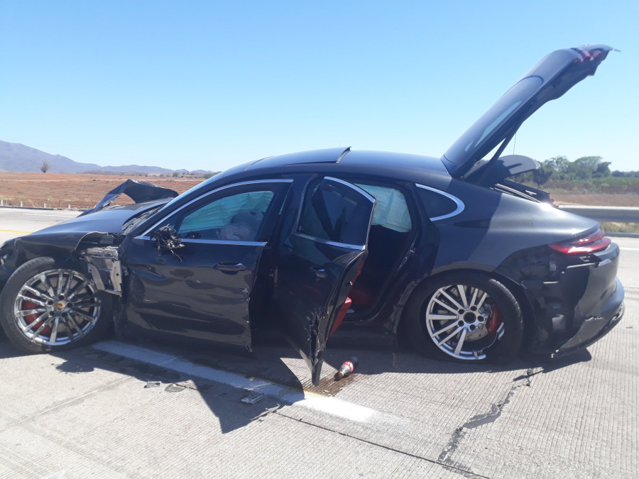 Pancho Barraza sufre accidente automovilísitco, sale ileso