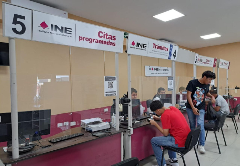 INE amplia horarios, hasta los sábados podrás realizar tu trámite