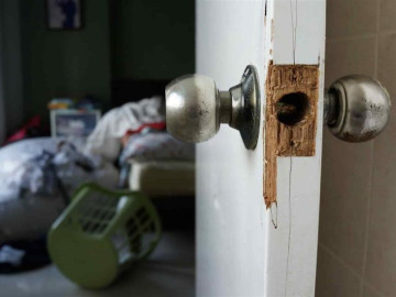 Dos padres bajo custodia tras disparar accidentalmente a su hija de 5 años