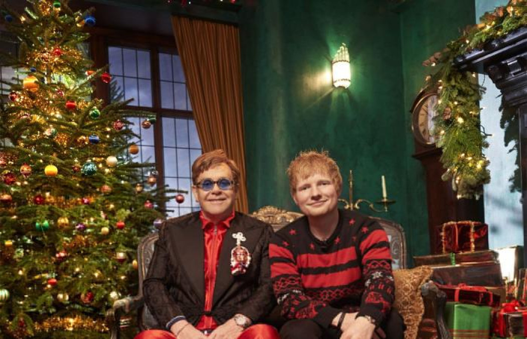 Elton John y Ed Sheeran lanzan su sencillo 'Merry Christmas'