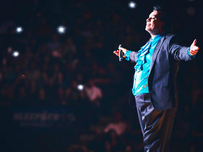 No "reapareció" pero celebramos el natalicio de Juan Gabriel