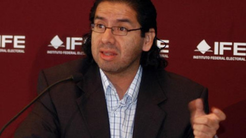 Comparten resultados de encuestas directores de Mitofsky y Parametría