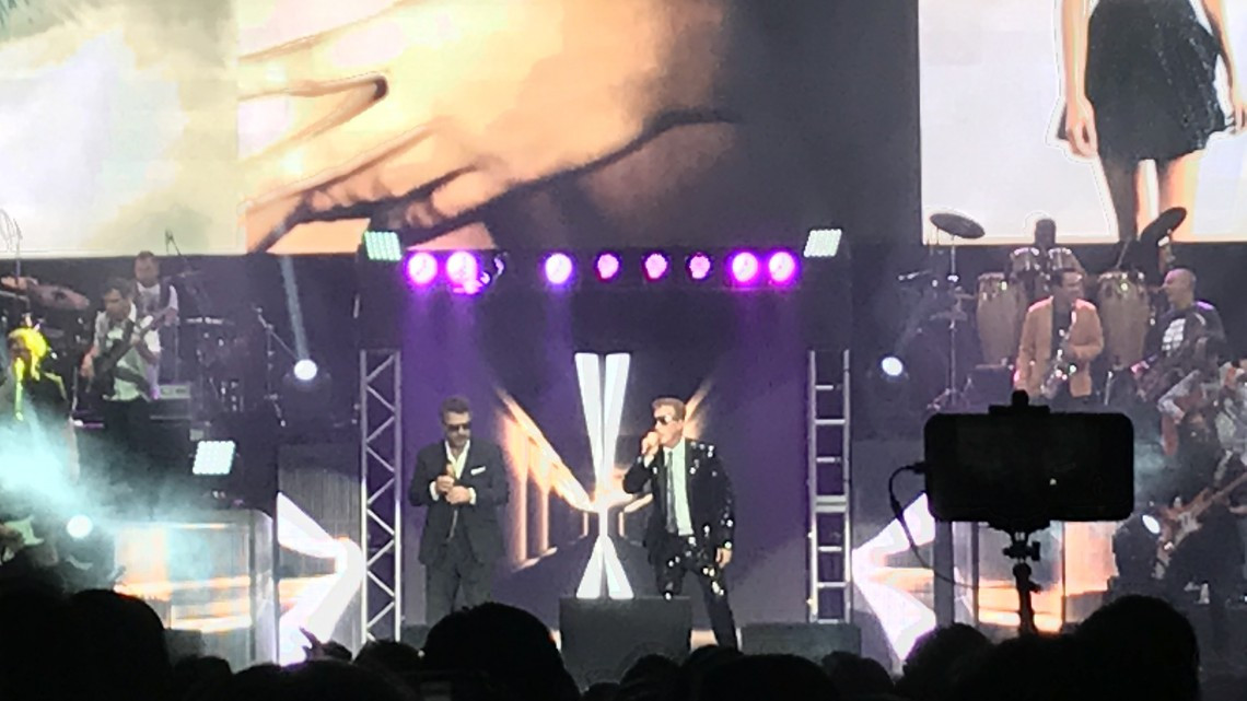 Tour "Amigos" en State Farm Arena