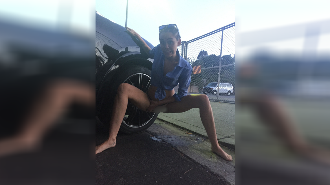 Publican fotos intimas de Cyrus, Stewart y Maxwell