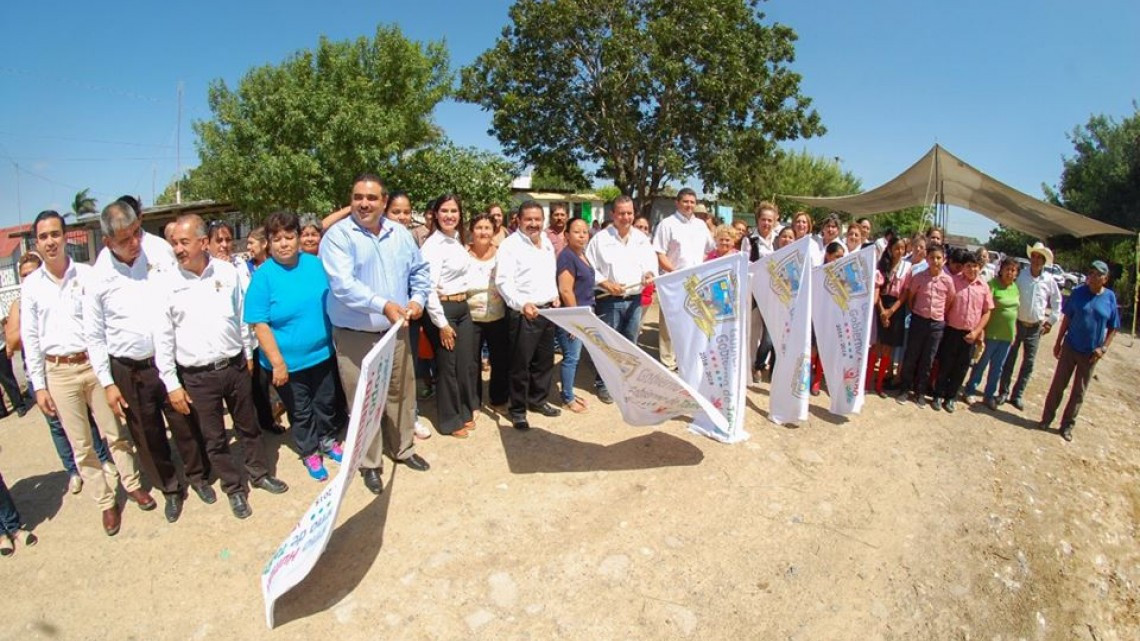 Inicia pavimentación de calle 15