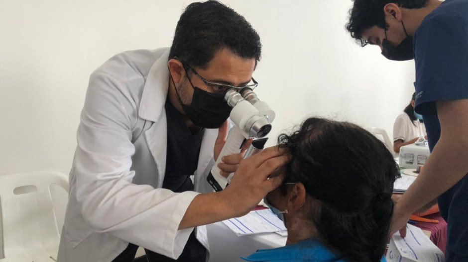 Inicia DIF estudios para detectar cataratas y carnosidad