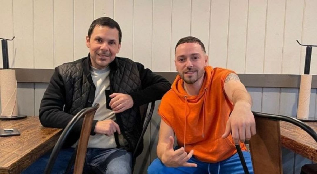 ¡Sorpresa! Peewee revela matrimonio con su manager