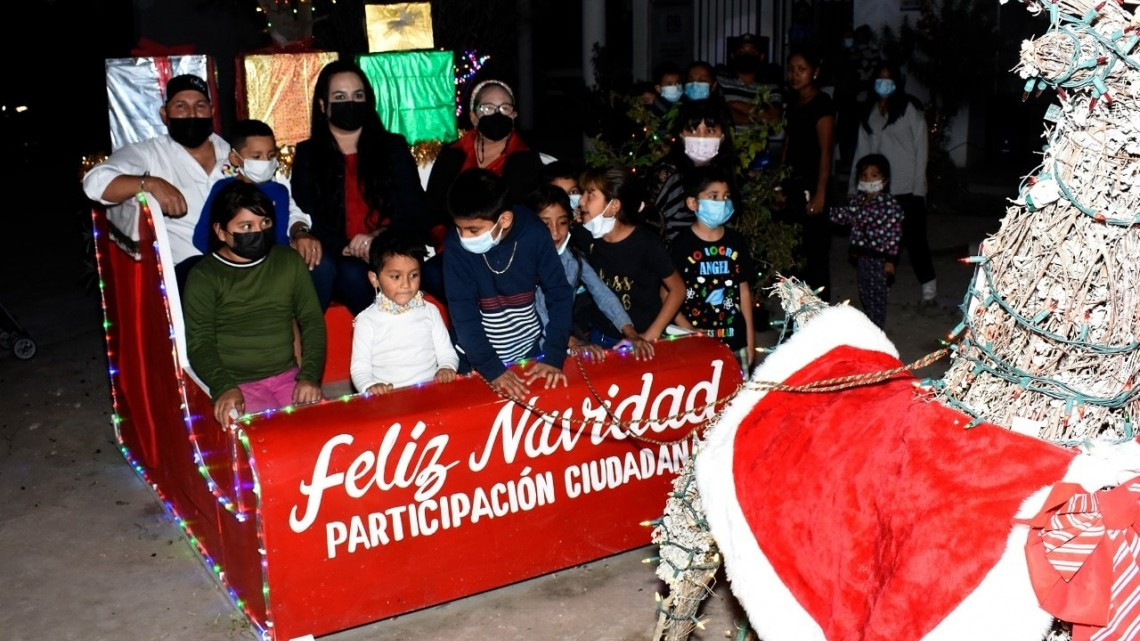 Enciende Alcalde de Río Bravo iluminación navideña en Delegación Noreste