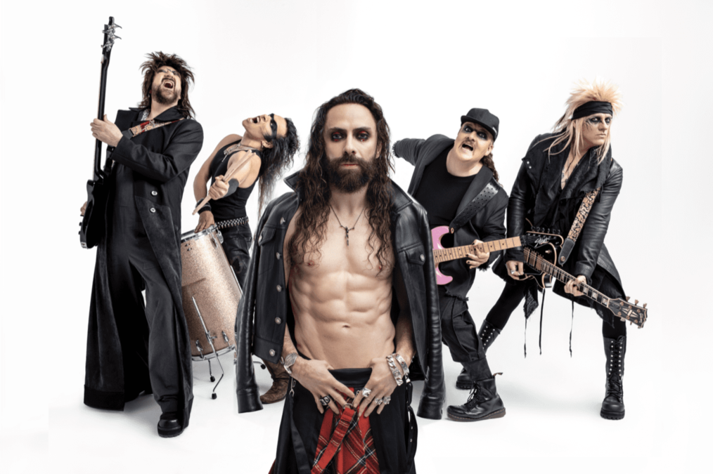 Jay de la Cueva anuncia su salida de la banda de rock “Moderatto”