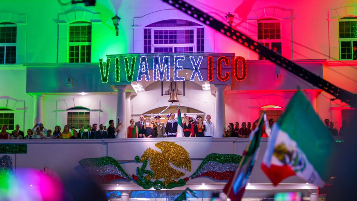 Dio Carlos Peña Ortiz Grito de la Independencia de México con mas de 20 Mil asistentes