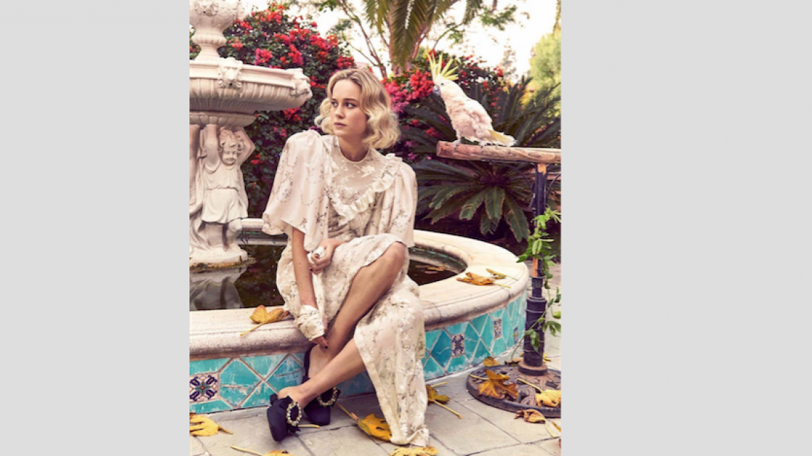 Brie Larson posa rodeada de pájaros para InStyle