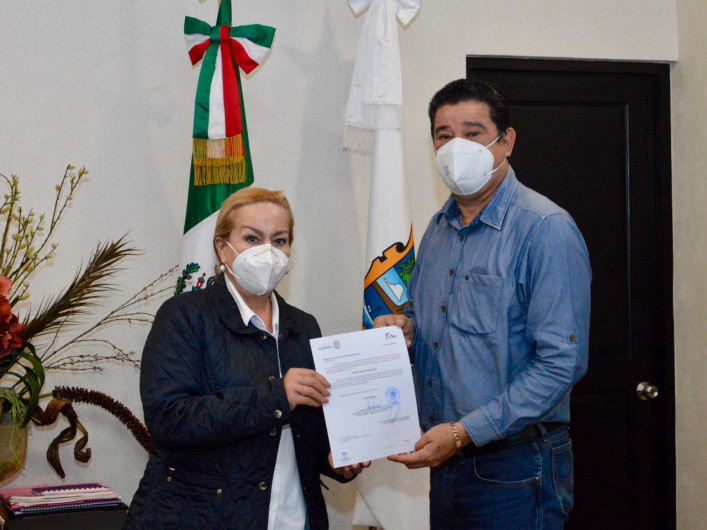 Nombra Alma Laura Amparán a nuevo director de Educación en Altamira