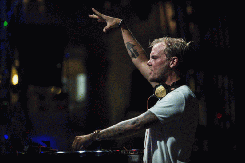 Tras su muerte, Avicii incrementa al 6000% sus ventas