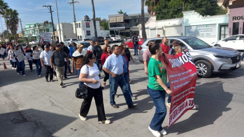 Maestros de Matamoros se manifiestan en contra de la Ley ISSSTE
