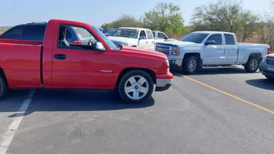 Bloquean temporalmente carretera Matamoros-Victoria por decomiso de dinero