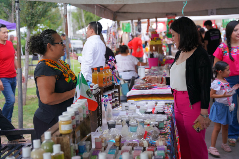 Gobierno Municipal impulsa a emprendedores locales con el bazar 'Cultura Mexicana'