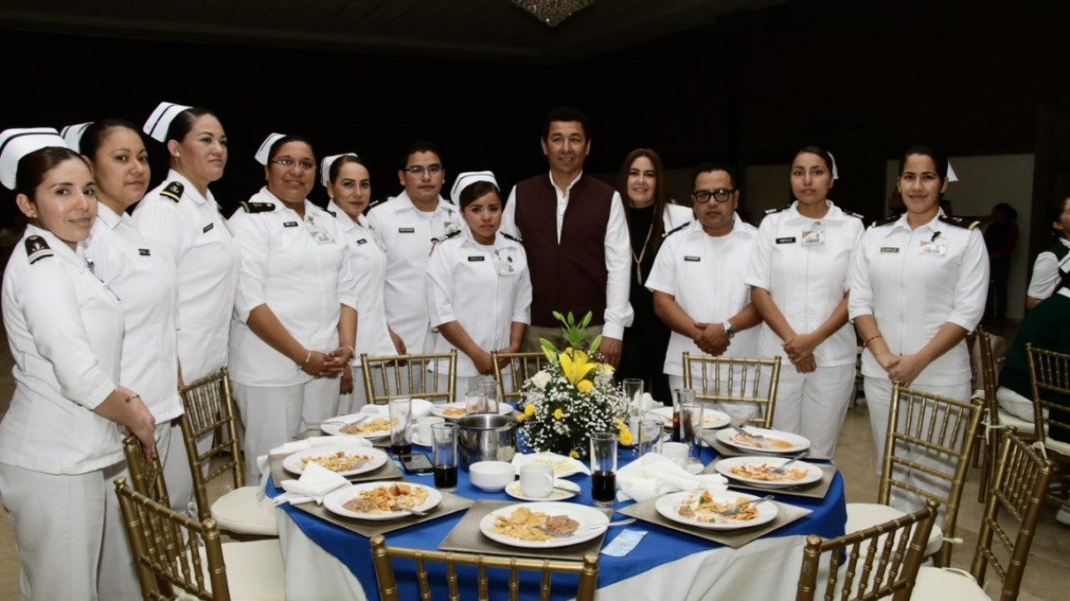 Reconocen Gobernador FJGCV y Alcalde MALH, entrega sin reservas, de enfermeras y enfermeros