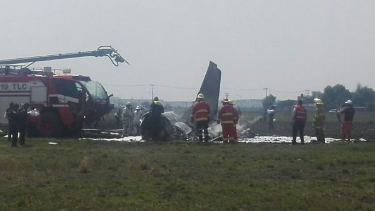 Cae avioneta cerca del aeropuerto de Toluca