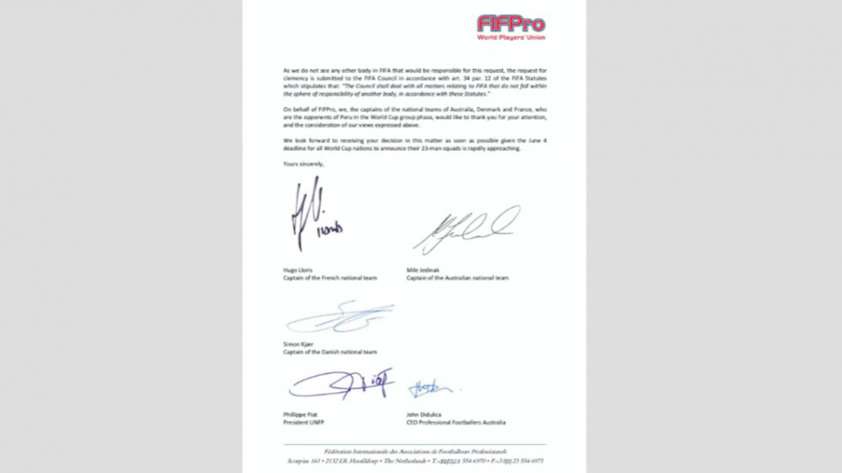 Rivales de Perú en el Mundial piden a la FIFA que deje jugar a Paolo Guerrero