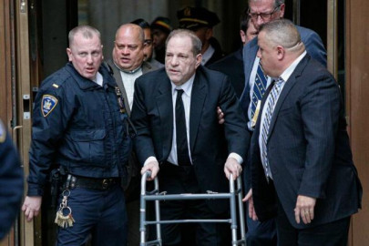 Harvey Weinstein es hospitalizado tras contraer neumonía y Covid-19