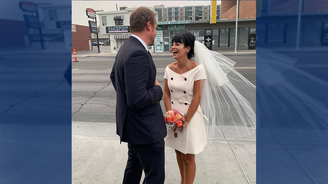 David Harbour y Lily Allen ¡Se casaron! 