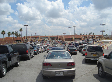 Aseguran droga líquida en el Puente Internacional Reynosa-Hidalgo