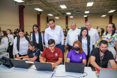 Inauguran Programa de Becas de Titulación. 