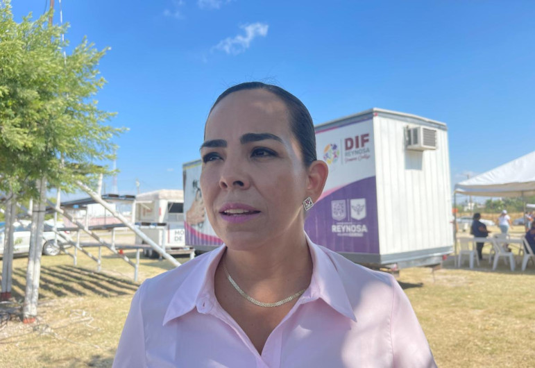 Invitan a recoger tarjeta de becas municipales