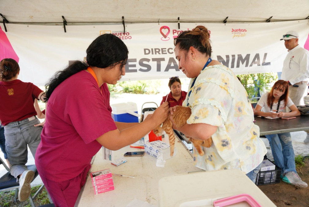 Ciudadanía recibe atención directa de Carmen Lilia con “Presidencia cerquita de ti” en  Los Encinos