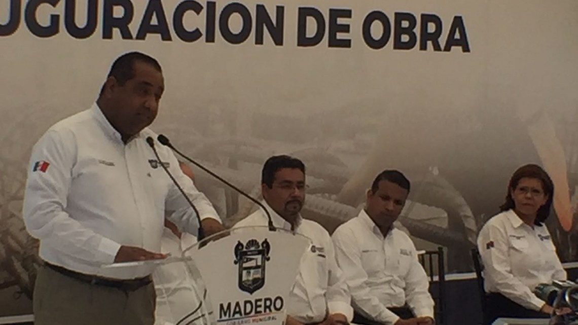 Madero entrega plaza en beneficio familias de la colonia Jiménez Macías