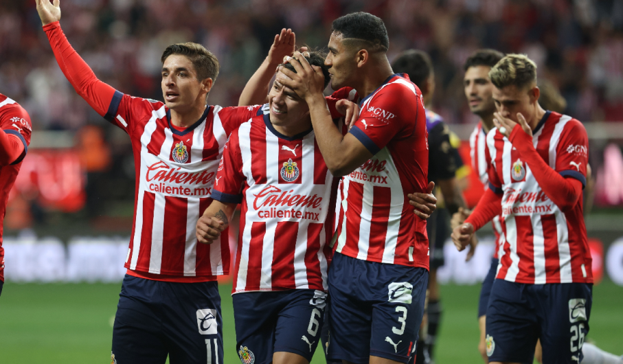 Filtran nuevo tercer uniforme de Chivas
