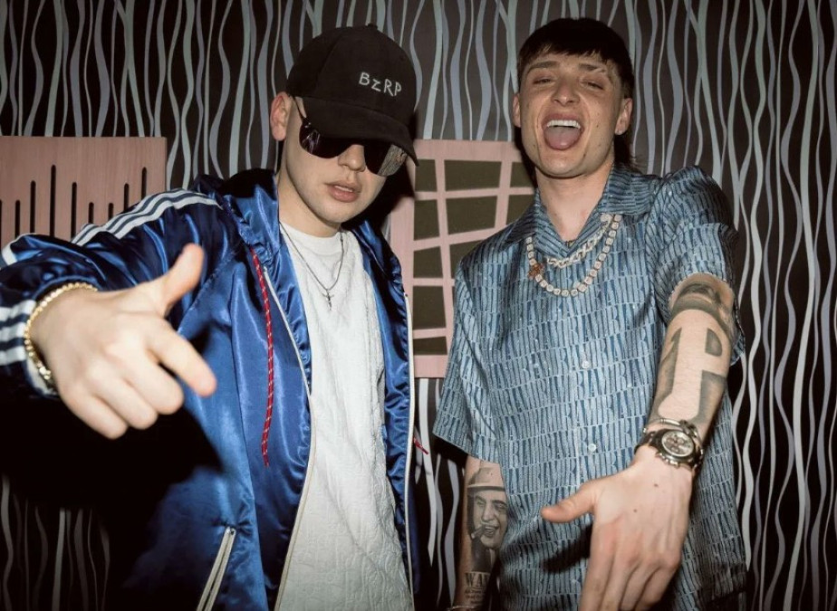 Dividiendo opiniones BZRP y Peso Pluma estrenan sesión