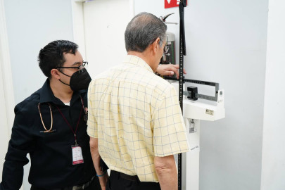 Reconocen a padres con brigada médica 'Papá Saludable' en Nuevo Laredo