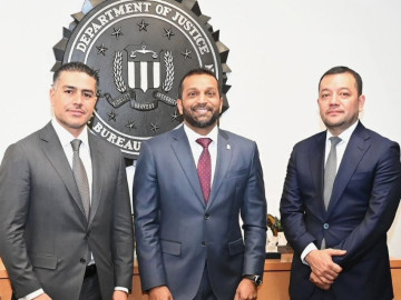 Harfuch se reúne con director del FBI tras entrega de 29 narcotraficantes a EU