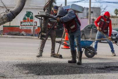 Agiliza el Presidente Carlos Peña Ortiz trabajo de bacheo en Reynosa
