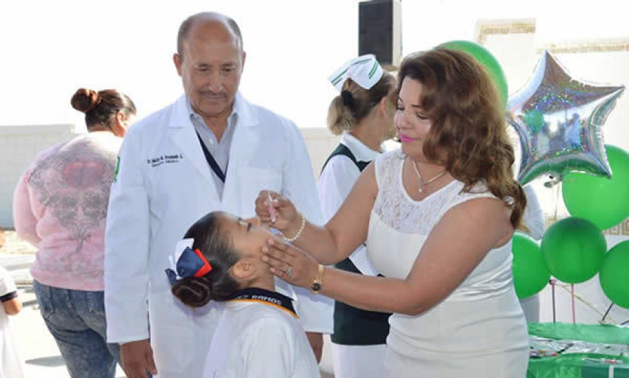 Inaugura Rosy Corro campaña de vacunación