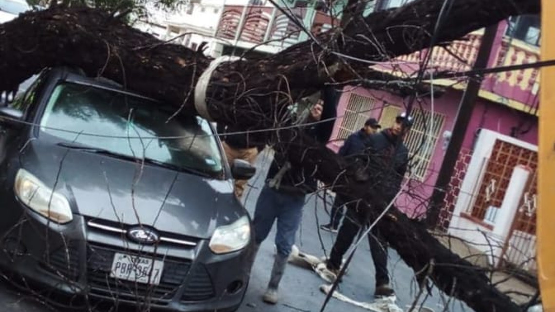 Trabajan dependencias municipales en limpieza y desazolve