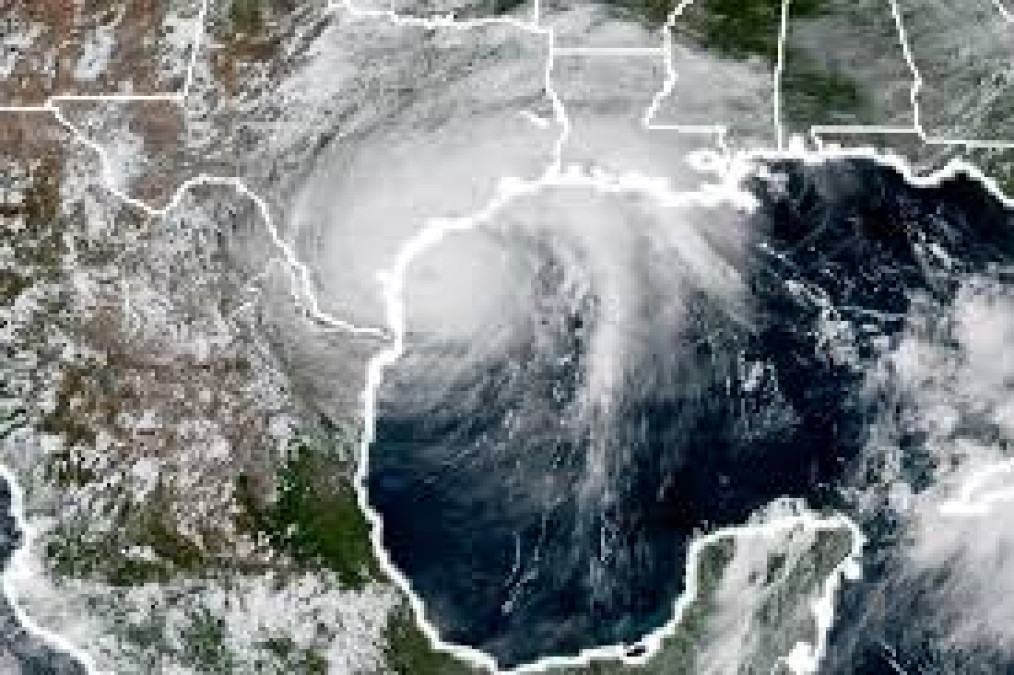 Lo peor apenas está por comenzar con Harvey: experto en huracanes 