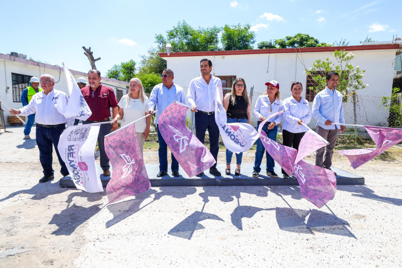 Sustituye Gobierno de Reynosa drenaje en la Aquiles Serdán