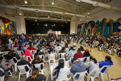 Recibió Gobierno de Carlos Peña Ortiz documentos de aspirantes a las Becas Municipales