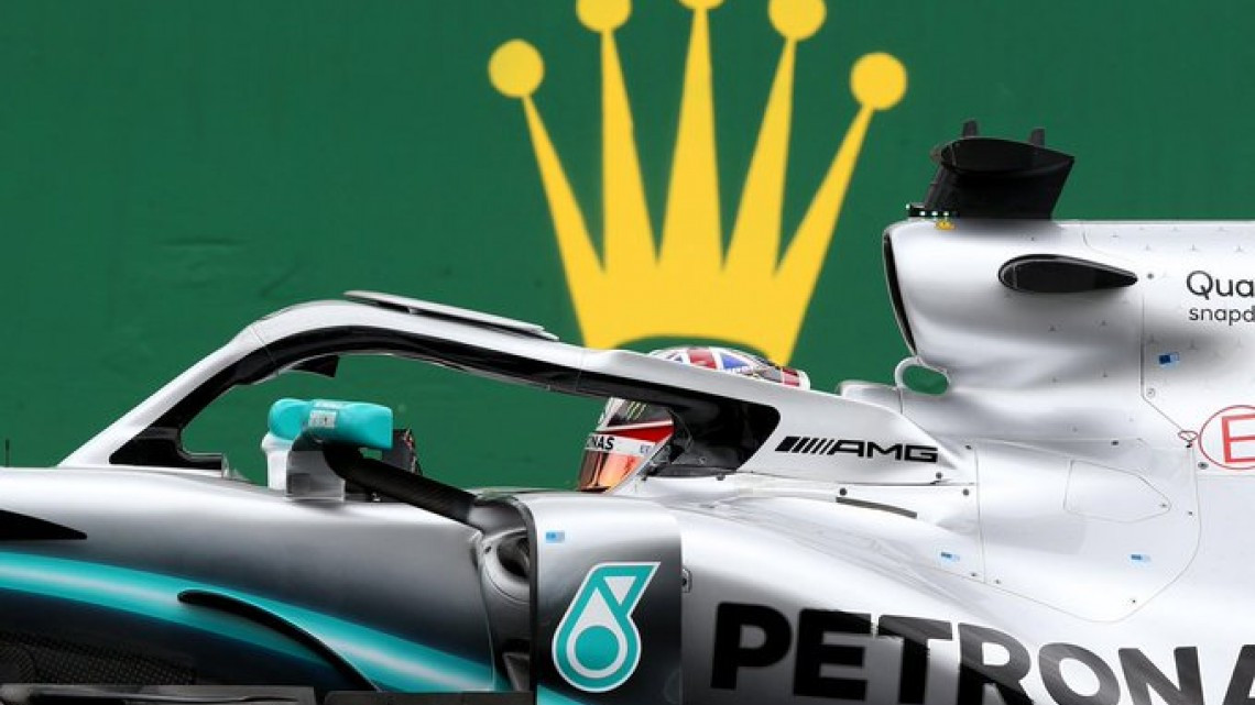 Hamilton se lleva el GP de Gran Bretaña; Checo Pérez termina en la posición 17