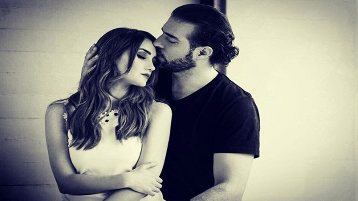 Dulce María presume su amor en redes sociales