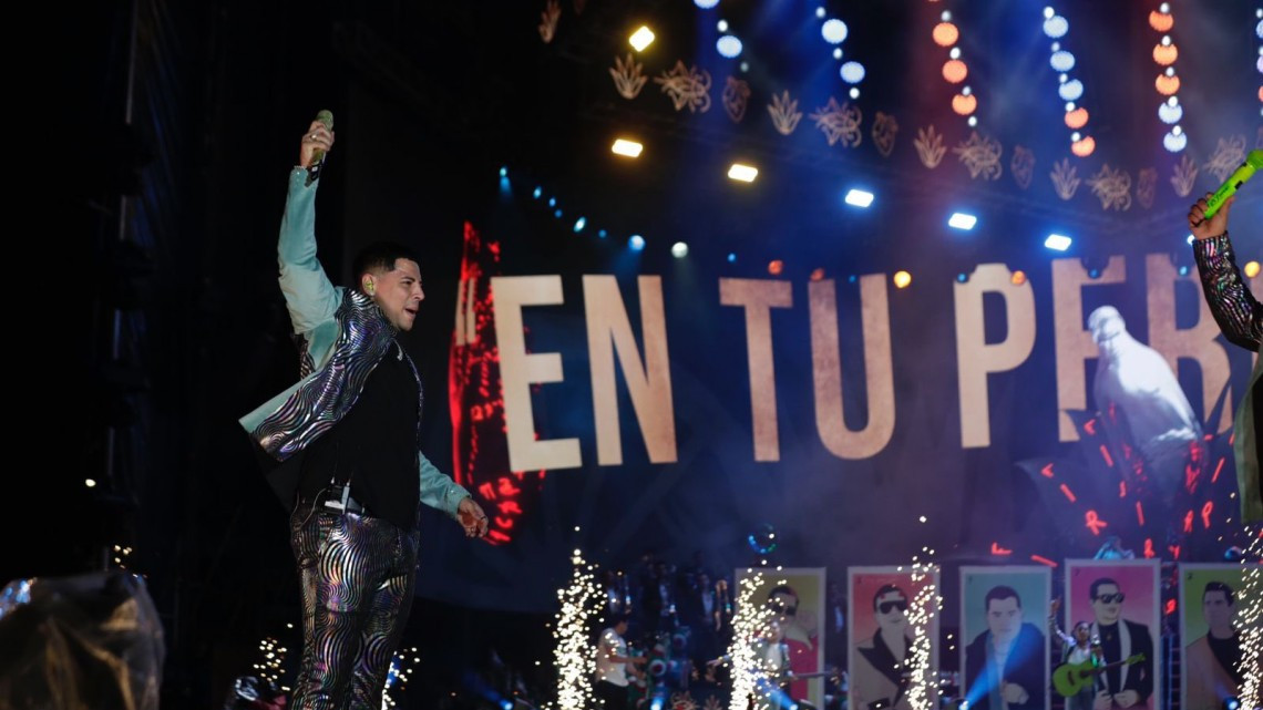 Grupo Firme reúne más de 280 mil personas en el Zócalo