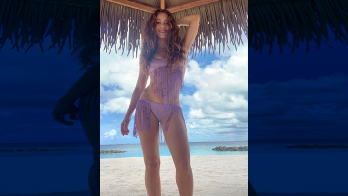 Shakira enloquece a fans con fotos en bikini 